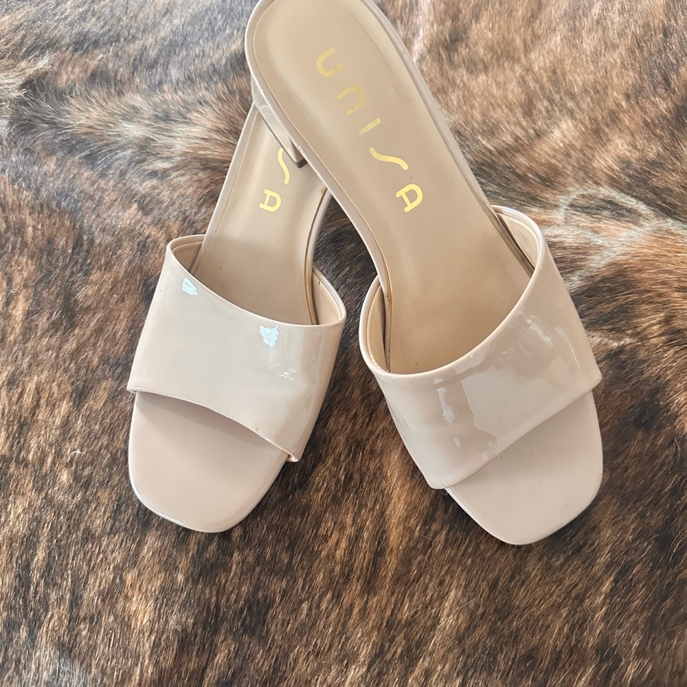 Unisa Women's Beige Slide Sandals